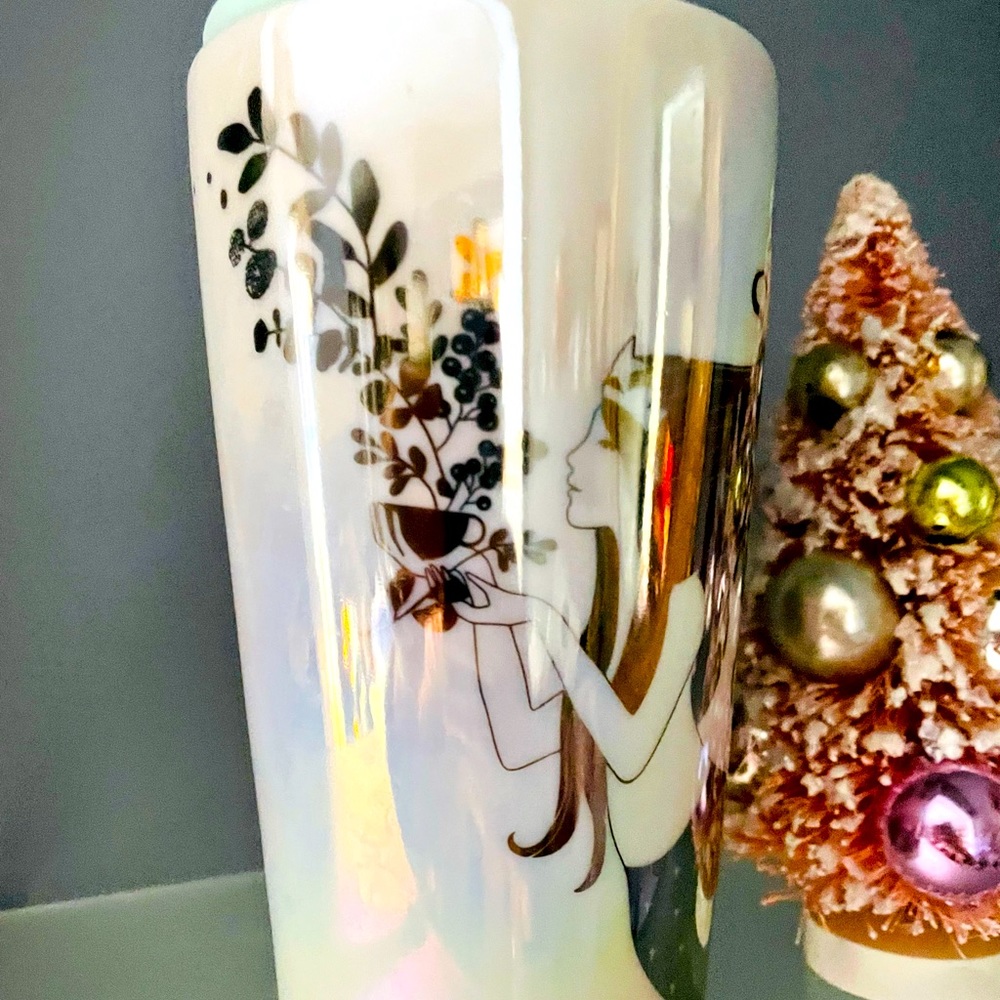 💝FLASH SALE Rare Starbucks Iridescent Mermaid Tumbler NWOT